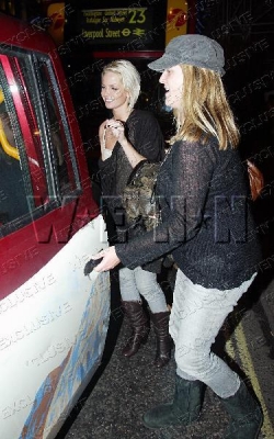 Sarah__A_Friend_Party_In_Soho_291106_1.jpg