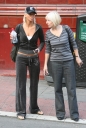 Имя файла=Sarah__Her_Mum_Visiting_Nail_Salon_310806_2.jpg
Размер файла=602КБ
Размеры=2021x3000
Дата=Март 08, 2012 Sarah__Her_Mum_Visiting_Nail_Salon_310806_2.jpg