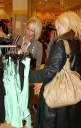 Имя файла=Sarah_Harding_shopping_at_Trafford_Centre2C_Manchester_20_04_06_282029.jpg
Размер файла=62КБ
Размеры=511x800
Дата=Янв 20, 2013 Sarah_Harding_shopping_at_Trafford_Centre2C_Manchester_20_04_06_282029.jpg
