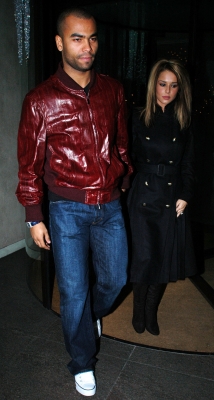 December_13th_-_Attending_the_Met_Bar_Christmas_Party_13.jpg