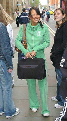 Girls_Aloud_In_Manchester_Leaving_Hotel_19200505_36.jpg