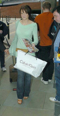 Girls_Aloud_In_Manchester_Leaving_Hotel_19200505_48.jpg