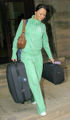 Girls_Aloud_In_Manchester_Leaving_Hotel_19200505_59.jpg