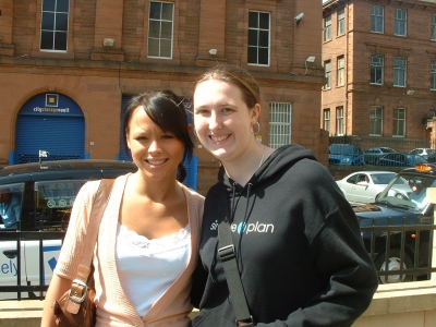 Girls_Aloud_leaving_hotel_160505_1.jpg