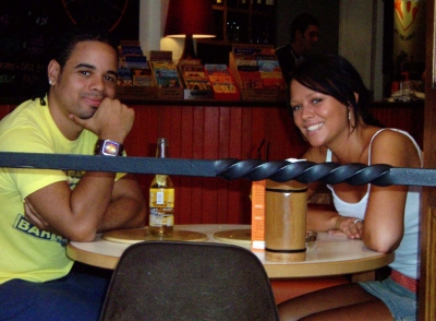 Kimberley__Justin_In_Giraffe_Restaurant_260605_3.jpg