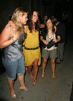 Kimberley_Walsh_leaving_Studio_57_nightclub_in_London_31_07_05_28829.jpg