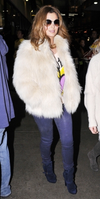 Cheryl_arriving_at_LAX_28_11_11_14.jpg