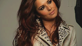 Elle_2011_14.gif