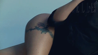 Elle_2009_13.gif