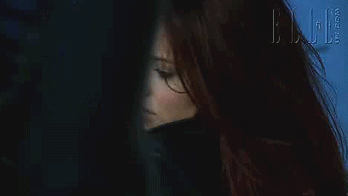 Elle_2009_16.gif