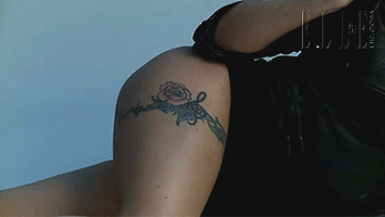Elle_2009_5.gif