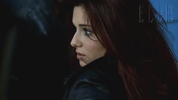 Elle_2009_9.gif