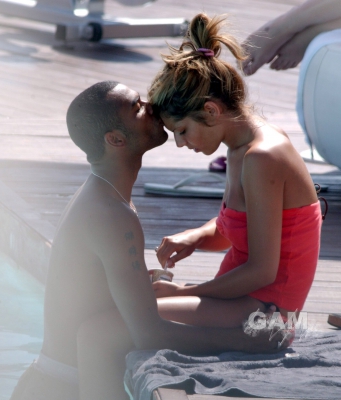 Cheryl___Ashley_In_Marbella2C_Spain_19_06_05_282029.jpg