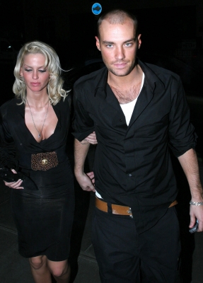 Sarah__Callum_Best_Out__About_091205_15.jpg