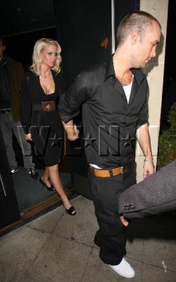 Sarah___Calum_Best_Leaving_Nobu_Restaurant_08_12_05_282729.jpg