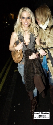 Sarah_Harding_leaving_Kabaret_Club2C_London_23_02_05_281029.jpg