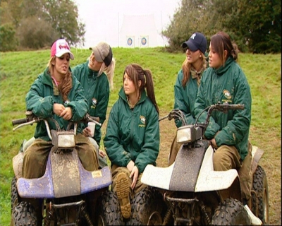 Girls_Aloud_-_Outdoor_Activites_CDUK_Dorset_061104_43.jpg