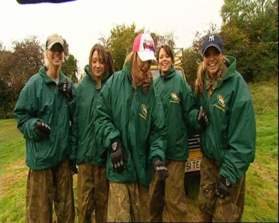 Girls_Aloud_-_Outdoor_Activites_CDUK_Dorset_061104_53.jpg