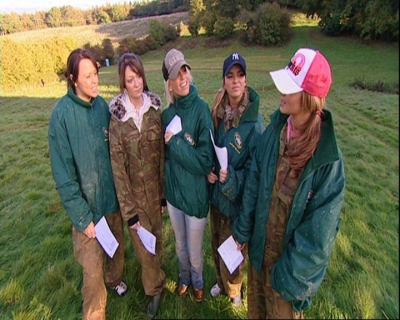 Girls_Aloud_-_Outdoor_Activites_CDUK_Dorset_061104_58.jpg