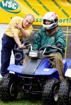 Girls_Aloud_-_Outdoor_Activites_CDUK_Dorset_061104_65.jpg