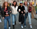 Girls_Aloud_before_the_live_gig_outside_Belfast_city_hall_170304_1.jpg