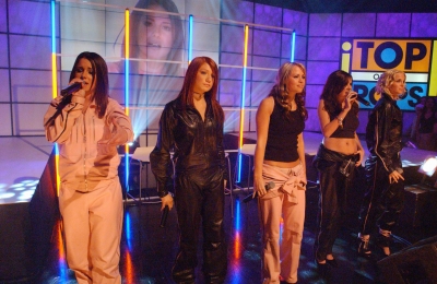 Girls_Aloud_on_Top_of_the_Pops_191202_8.jpg
