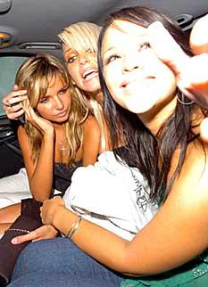 Kim_Nadine__Sarah_leaving_Attica_Nightclub_290804_15.jpg