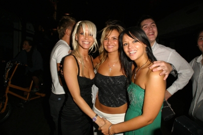Kim_Nadine__Sarah_leaving_Attica_Nightclub_290804_8.jpg