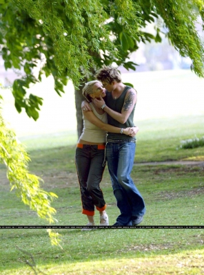 Sarah_and_Mikey_sharing_a_romantic_walk_in_the_park_230403_28429.jpg