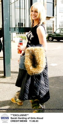 Sarah2C_Nadine2C_Cheryl2C_Kimberley_110603_28829.jpg