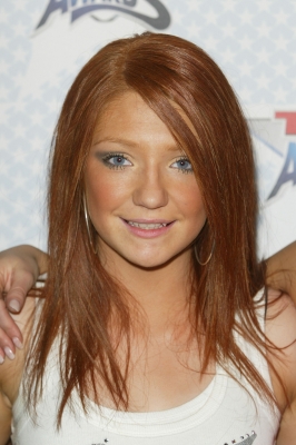 Girls_Aloud_attend_The_TMF_Awards_Holland_190403_8.jpg