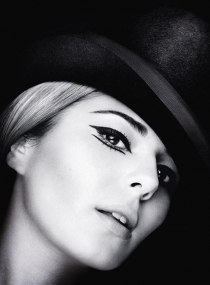 Cheryl_Cole_-_new_L27Oreal_shoot_in_OK21_Magazine_23_01_12_28129.jpg