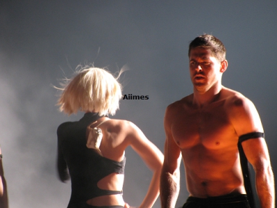 Out_Of_Control_Tour_2009_Liverpool_02_06_09_2810129.jpg