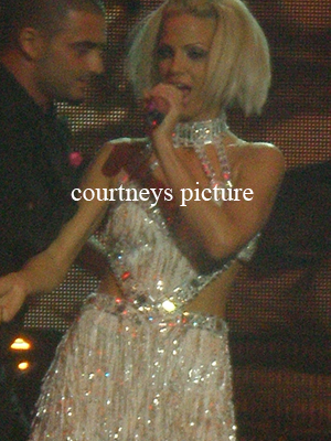 Out_Of_Control_Tour_London_24_05_09_281329.png