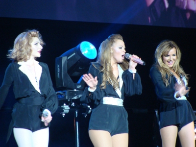 Out_Of_Control_Tour_2009_-_London_24_05_09_2810229.jpg