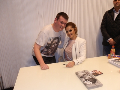 Cheryl_Cole_attends_StylistPick_Pop-up_shop_launch_24_02_12_283829.jpg