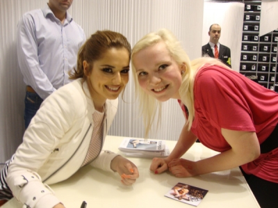 Cheryl_Cole_attends_StylistPick_Pop-up_shop_launch_24_02_12_28529.jpg
