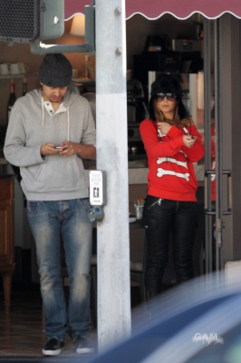 Cheryl_Cole_in_LA_13_01_12_281229.jpg