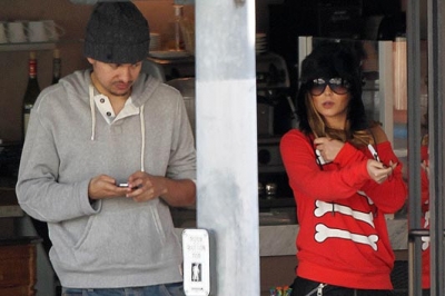 Cheryl_Cole_in_LA_13_01_12_28129.jpg
