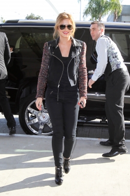 Cheryl_Cole_leaving_LAX_airport_14_02_12_28729.jpg