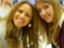 Kimberley_with_a_fan_at_her_signing_today_20_02_12_28629.jpeg