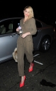 Sarah_and_Kimberley_leaving_Shrek_the_Musical_27_01_12_282429.jpg