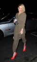 Sarah_and_Kimberley_leaving_Shrek_the_Musical_27_01_12_282529.jpg