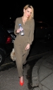 Sarah_and_Kimberley_leaving_Shrek_the_Musical_27_01_12_282729.jpg