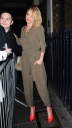 Sarah_and_Kimberley_leaving_Shrek_the_Musical_27_01_12_283429.jpg