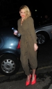 Sarah_and_Kimberley_leaving_Shrek_the_Musical_27_01_12_283829.jpg