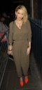 Sarah_and_Kimberley_leaving_Shrek_the_Musical_27_01_12_284529.jpg