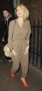 Sarah_and_Kimberley_leaving_Shrek_the_Musical_27_01_12_288829.jpg