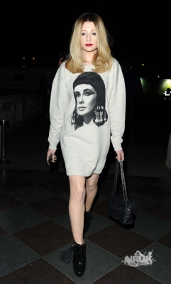 Nicola_Roberts_arriving_at_the_KTZ_fashion_show_21_02_12_281329.jpg