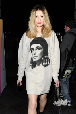 Nicola_Roberts_arriving_at_the_KTZ_fashion_show_21_02_12_281629.jpg